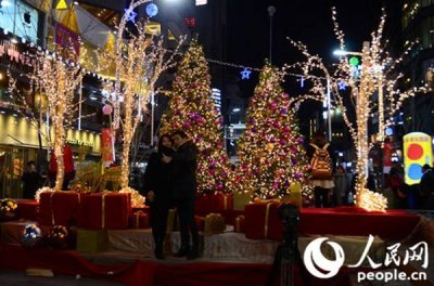 ​平安夜高情商祝福语送女朋友简短（平安夜祝福语简短10字20字）