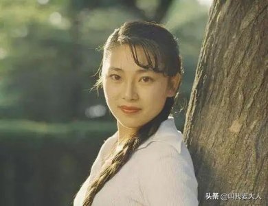 ​利智和李连杰最近近况（李连杰和59岁前妻黄秋燕拍合照）