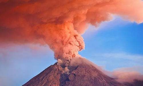 冰岛的火山是活火山,埃特纳火山是活火山还是死火山图6