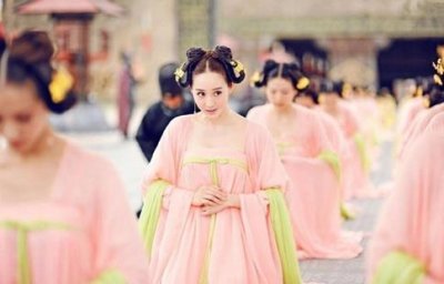 ​古代小妾是干什么的?和丫鬟、正妻有什么区别?