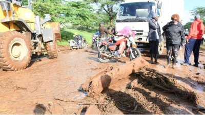 ​肯尼亚一大坝决堤，已致71人死亡