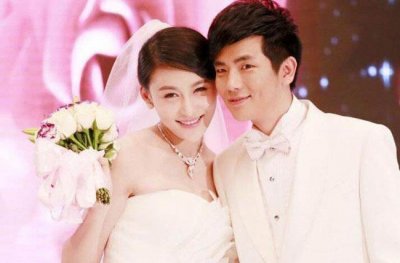 ​张晓龙陈思斯结婚了吗 领证结婚照片怎么回事