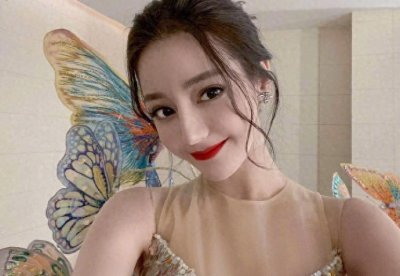 迪丽热巴人缘到底有多差?生日微博下,没有一个明星祝福