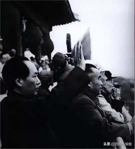 珍贵彩色影像重现1949年开国大典,历史细节震撼人心