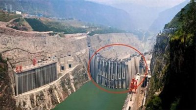 印度投资40亿建大坝?自诩超越三峡?然而开闸瞬间居民捧腹大笑?