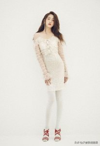 关晓彤的丝袜穿搭,解锁时尚密码