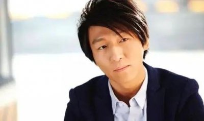 44岁陈羽凡近照认不出,发福油腻变颓废大叔,稳坐C位仍受尊敬