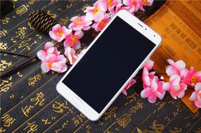 魅蓝metal 体验:全金属小能手 不惧红米荣耀