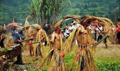 湖南湘西古镇芙蓉镇(一个具有悠久历史的千年古镇)