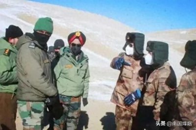 1962年中印之战,当看到印度被中国吊打后,美苏为什么选择沉默?