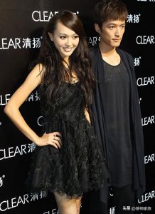 唐嫣和胡歌变为许多人的青春(唐嫣胡歌时隔8年再合作)