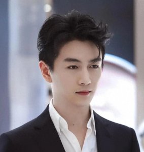 天哪,这些男明星是来砸女明星饭碗的吧,扮起女装来一个比一个美