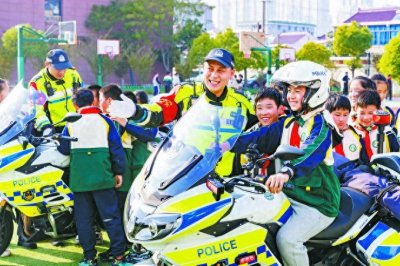 道路千万条,安全第一条——第十三个“全国交通安全日”来了~