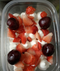 草莓蛋糕怎么做,草莓蛋糕好吃的做法是什么意思