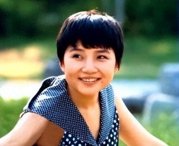 李娜出家后的真相,80岁母亲不离不弃,她们的生活让人感动