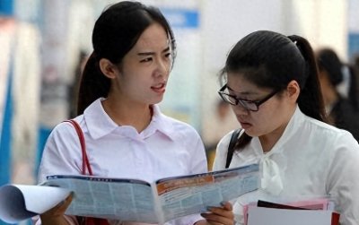 烟草在职人员晒“工资单”,虽然没预期高,但还是让网友慕了