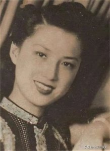 莫秀英:结婚6年未孕被休,二婚后却连生11子,被广东人称作母亲