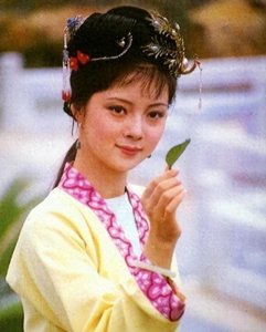 张莉:因薛宝钗一角看破红尘,57岁未婚,无儿无女难逃红楼一梦