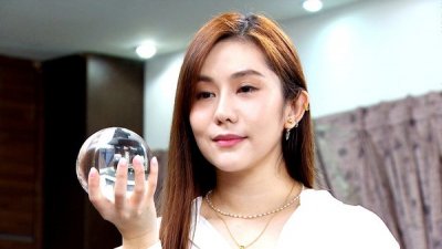 王宇婕被禁「七情六欲」 面无表情求爱:太难了