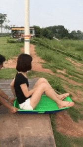 把刘涛抱在怀里,有谁注意到他手上的小动作,人品如何一目了然。