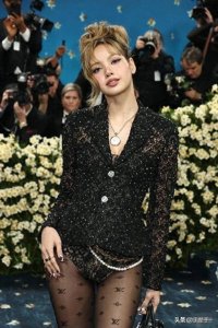 放弃韩娱的《BLACKPINK》成员“Lisa”还能走多远呢?